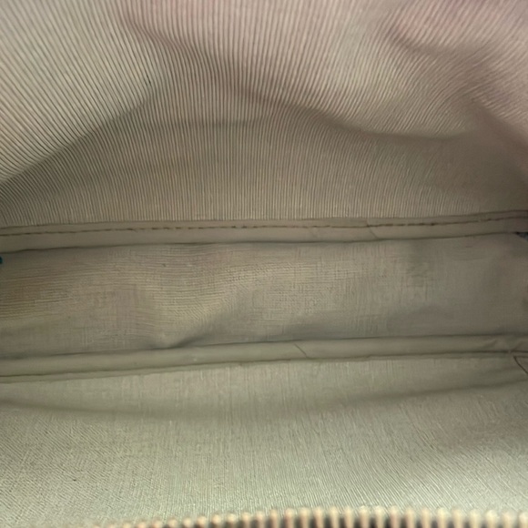 SOLD 7/26/25 Authentic Louis Vuitton Vintage Reporter Bag - Picture 8 of 13